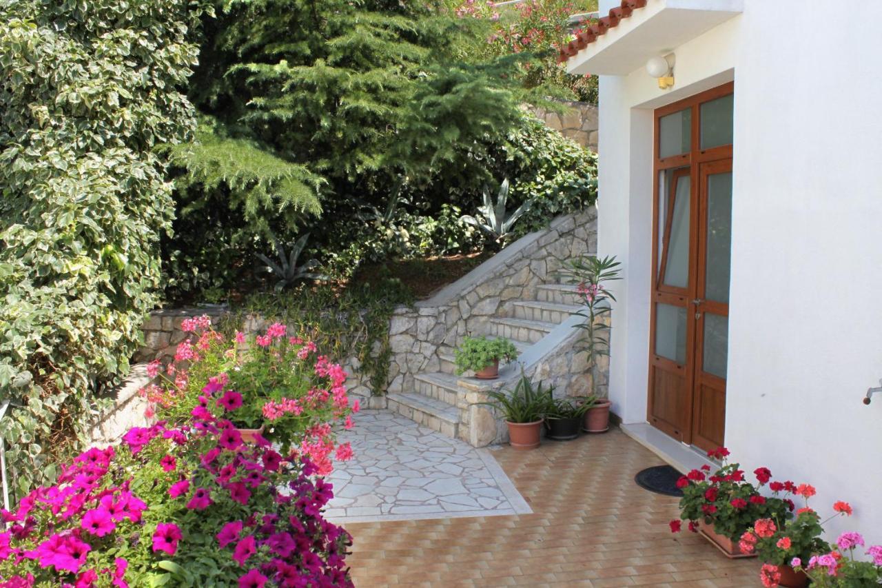 Apartments With A Parking Space Rabac, Labin - 2340 Екстериор снимка