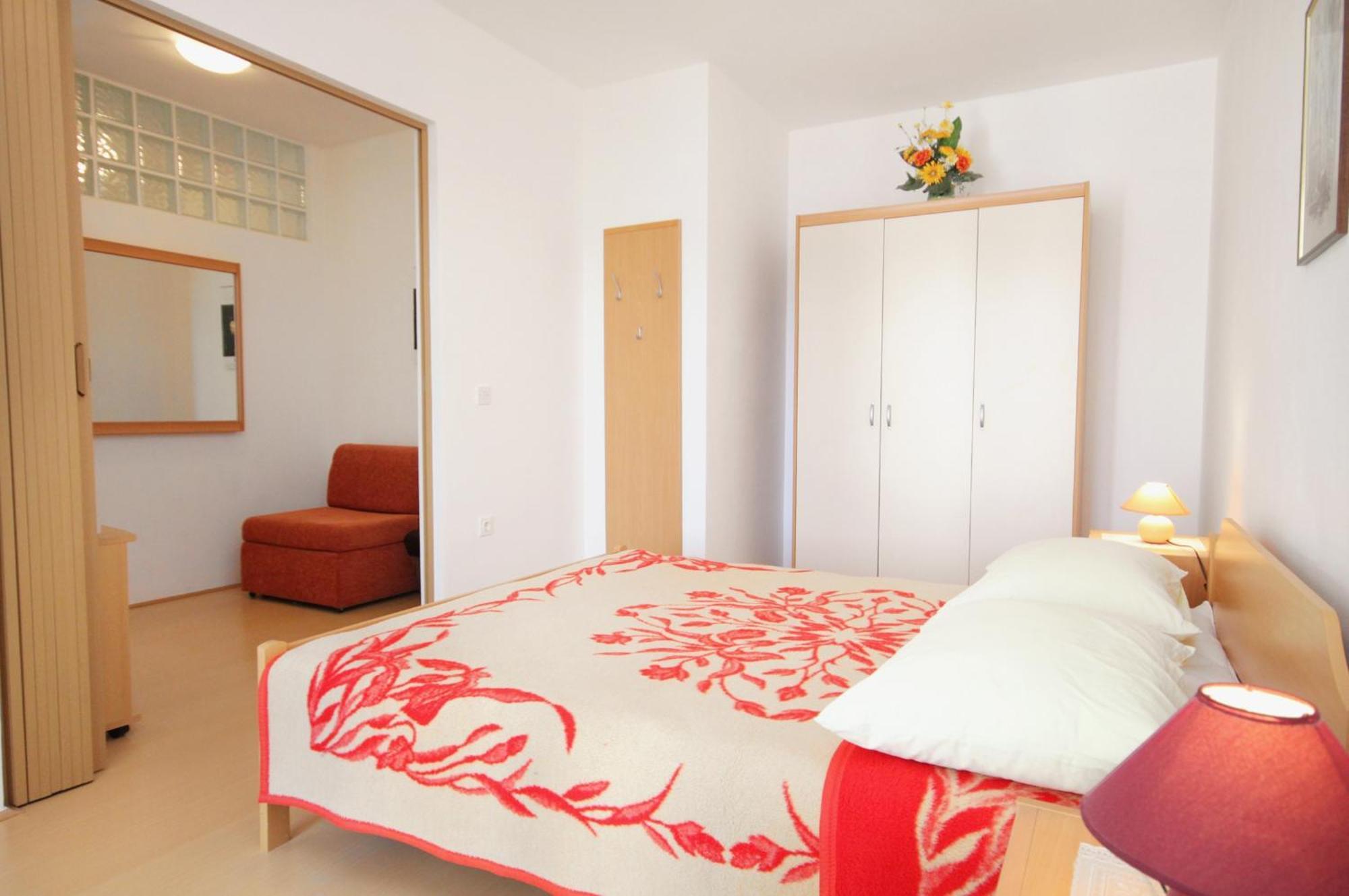 Apartments With A Parking Space Rabac, Labin - 2340 Стая снимка