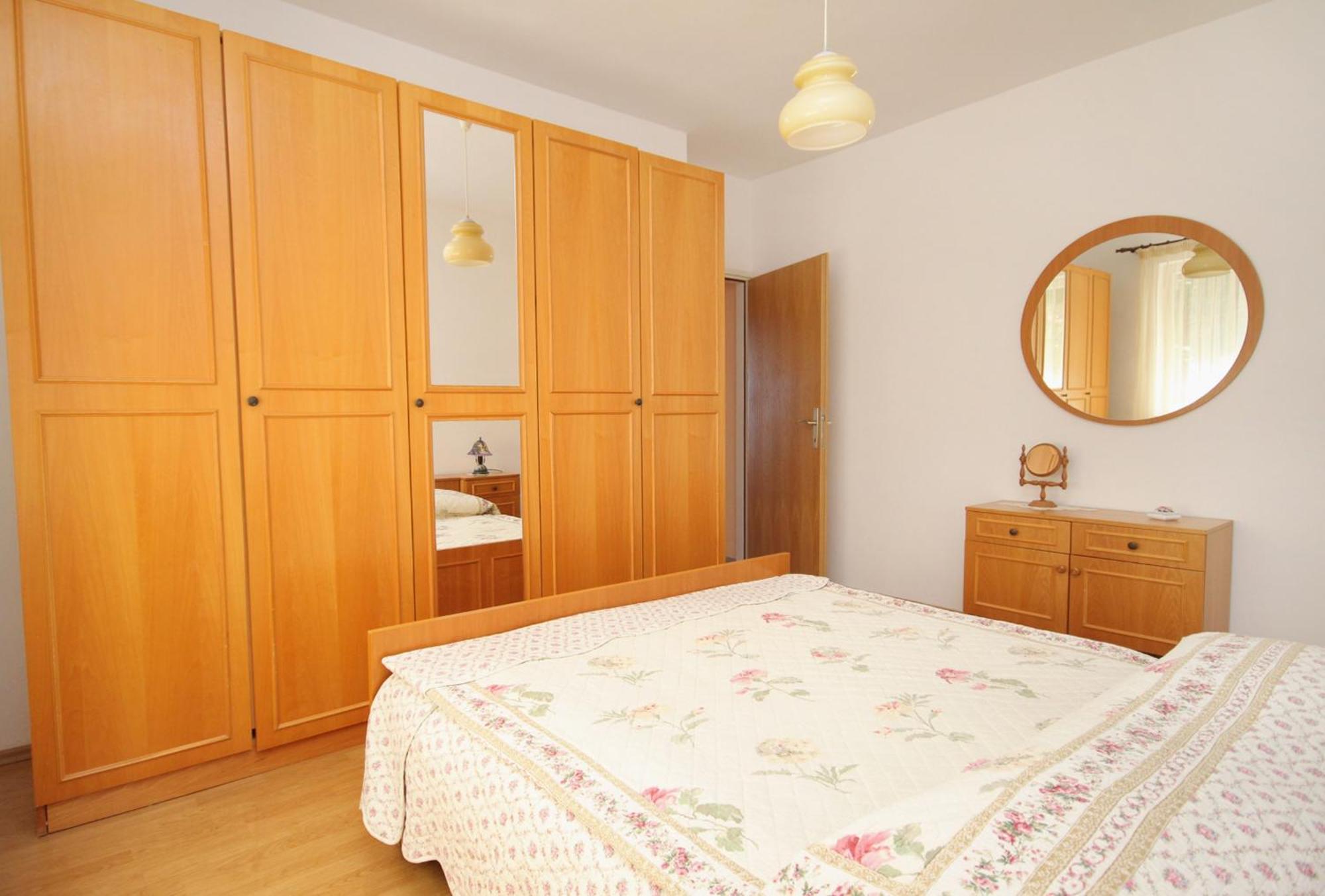 Apartments With A Parking Space Rabac, Labin - 2340 Стая снимка
